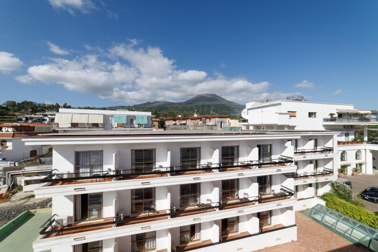 Hotel Sakura Torre del Greco Extérieur photo