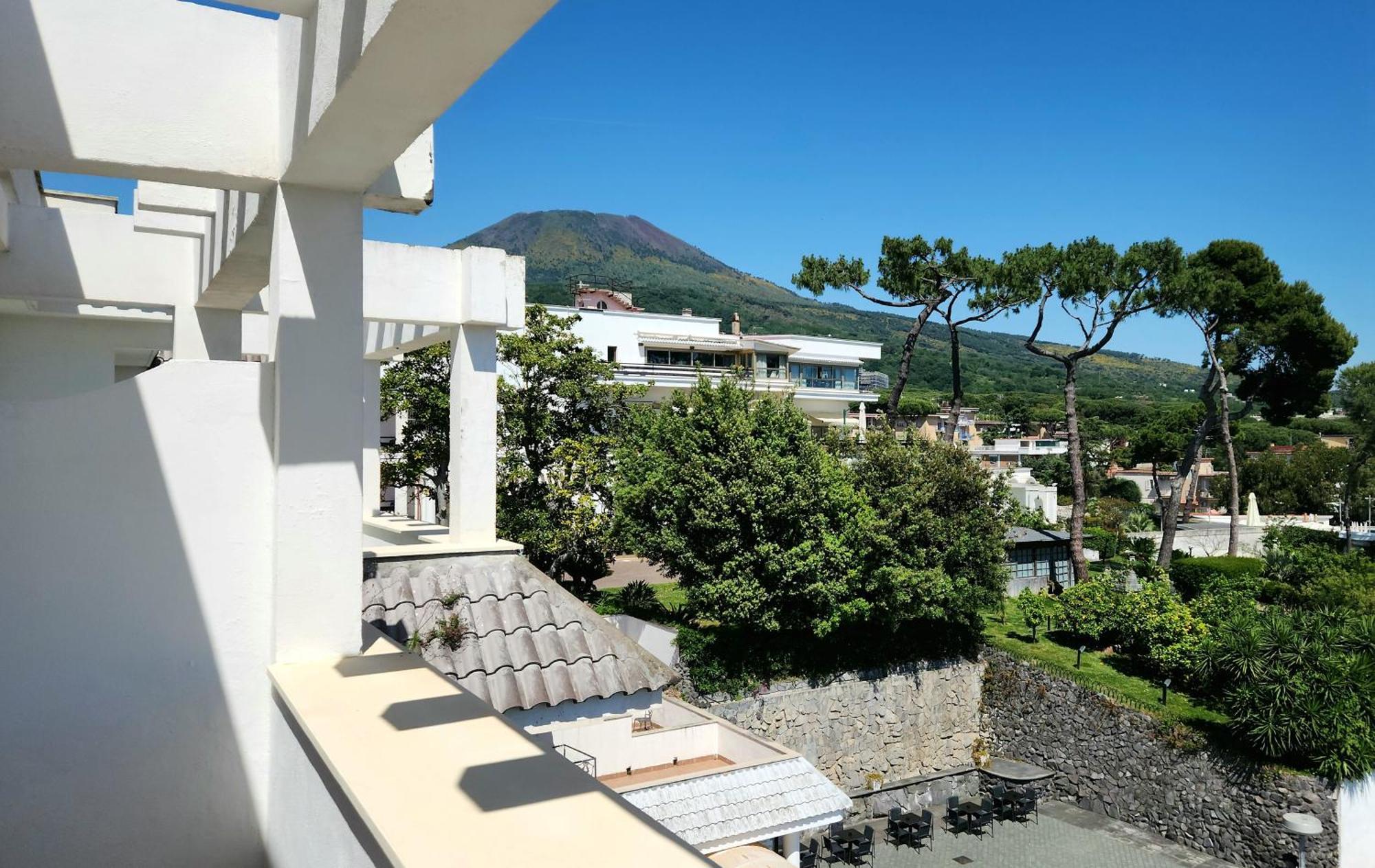 Hotel Sakura Torre del Greco Extérieur photo